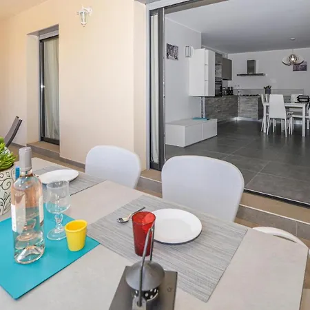 Διαμέρισμα 2 Bedroom Nice Apartment In Algajola *