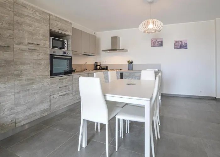 Lejlighed 2 Bedroom Cozy In Algajola (Corsica)